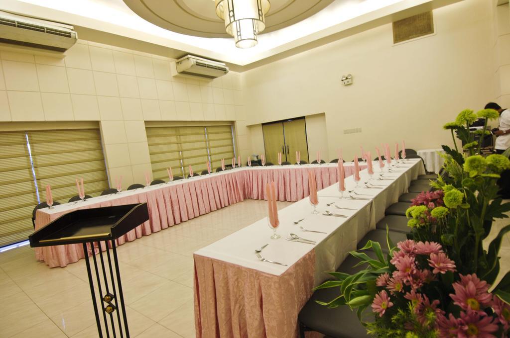 Bacolod Business Inn Exterior photo